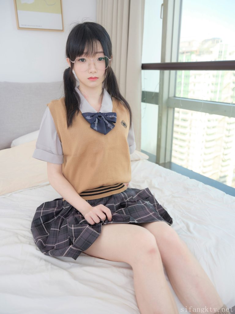 奶糖JK少女-漏-解压密码：xiezhen001-投梦社